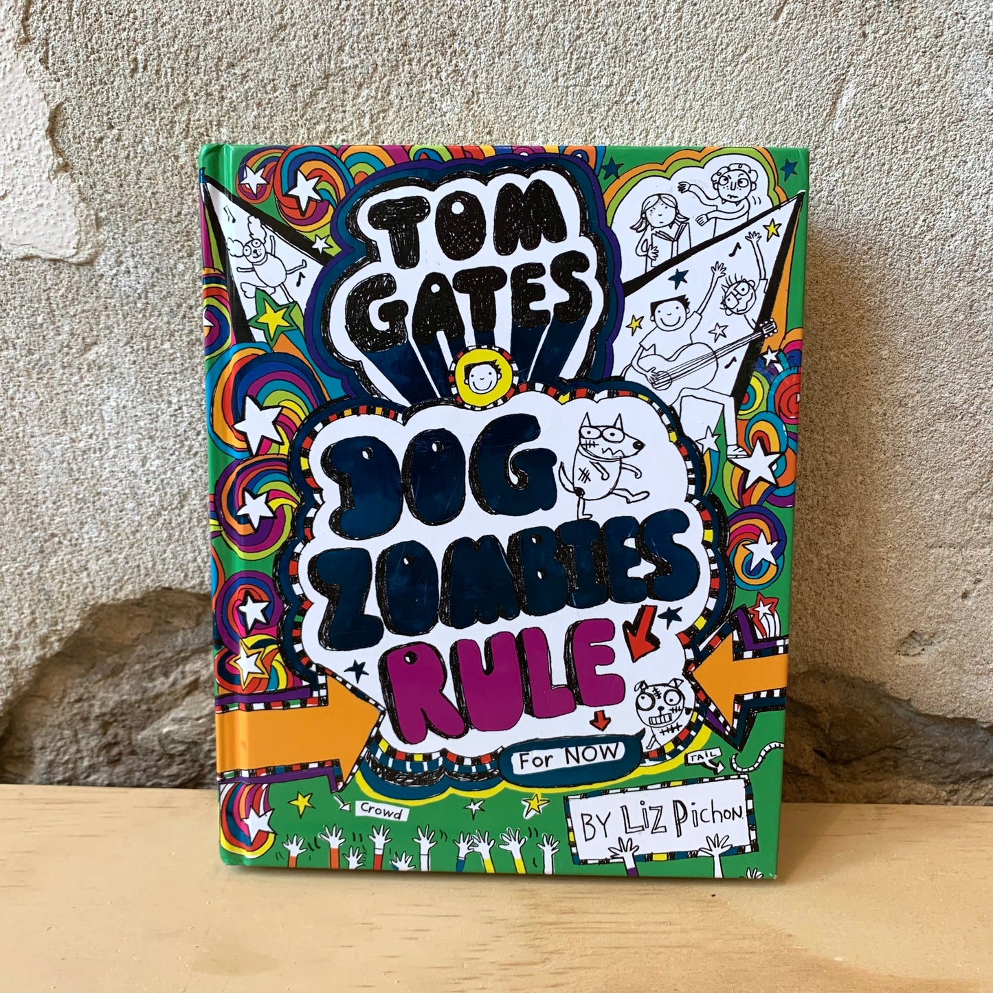 Tom Gates. Dog Zombie Rule For Now – Liz Pichon